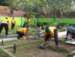 Polres Jombang Gelar Bakti Sosial di Area Makam KH. Wahab Chasbullah