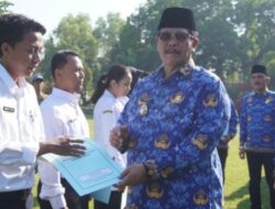 Plt Bupati Bangkalan Serahkan SK PPPK Tenaga Fungsional Teknis Tahun 2022