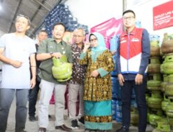 Bupati Jombang Sidak LPG 3 Kg Di Pangkalan