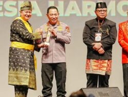 Kapolri Jenderal Pol. Listyo Sigit Raih Penghargaan Di BNPT Award Ke-13