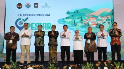 Bupati Jombang Dampingi Menteri Desa Launching Pesiar BPJS Kesehatan Di Ploso Jombang