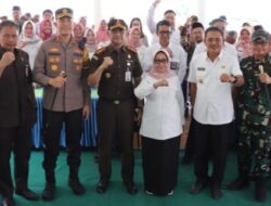 Bupati Jombang Launching BLT DBHCHT Bagi Buruh Tani Tembakau Dan Buruh Pabrik Rokok Di Jombang