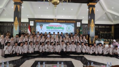 Pj Bupati Jombang Berangkatkan Kafilah Kabupaten Jombang Berkompetisi Di MTQ XXX Jatim