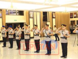 Kapolri Lantik Dankorbrimob dan 5 Kapolda Baru