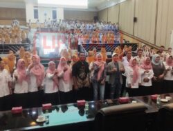 Ratusan Siswa SMPN 2 Kesamben Datangi Gedung DPRD Jombang