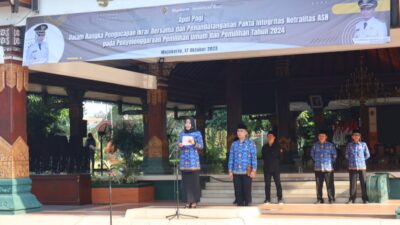 Dorong Netralitas Pemilu ASN Kabupaten Mojokerto Ucapkan Ikrar 