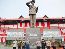 Kapolri Resmikan Monumen Jenderal Hoegeng di Pekalongan