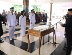 Pj Bupati Jombang Lantik Tiga Kades Antar Waktu Di Pendopo