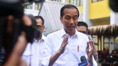 Presiden Jokowi Tunjuk Mendagri Tito sebagai Plt Menkopolhukam