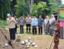 Wabup Risnawanto Lakukan Peletakan Batu Pertama MIS Ruhul Ulum