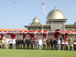 Pemkab Jombang Gelar Upacara Upacara Bendera Hardiknas 2024