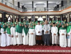 Hadiri Pengajian Maratus Sholihah Ini Pesan Pj Bupati Jombang Sugiat