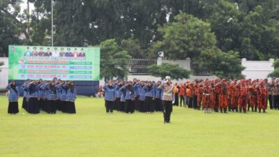 Upacara Bendera Peringatan Hari Nusantara, Hari Bela Negara ke-76, dilapangan Pemkab Jombang Senin (23/12/2024)