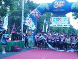 PJ Bupati Jombang Lepas Peserta Oxy Fun Run 2025