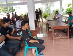 Warga Desa Rejoagung Jombang Geruduk Balai Desa Minta Tutup Peternakan Kambing