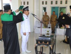 Sholahuddin Resmi Dilantik Sebagai KDAW Desa Karobelah