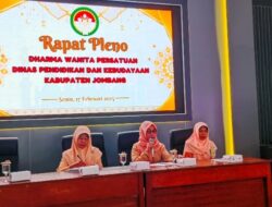 Rapat Pleno DWP Disdikbud Jombang, Sekaligus Diisi Acara Megengan
