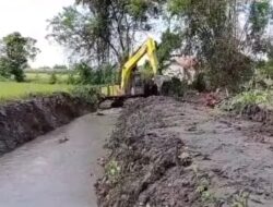 Dinas PUPR Jombang Perbaiki 3 Tanggul, Normalisasi 13 Saluran dan Afvour