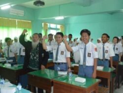 Menumbuhkan Jiwa Nasionalisme, SMAN 2 Nganjuk Gelar Kegiatan Edukatif dan Inspiratif di Lingkungan Sekolah