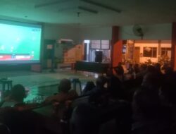 Pemdes Gembongan Gelar Nobar Timnas Indonesia Saat Takbir Menyambut Idul Adha