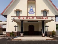 GKJW Sukorame Mengharapkan Bantuan Atap Parkir Segera Terealisasi