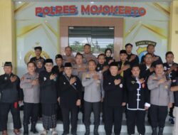 Dikukuhkan Polres Mojokerto Satgas PAM Sentot Prawirodirdjo Siap Jaga Malam Satu Suro