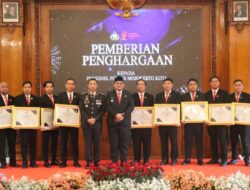 Hari Bhayangkara Ke-79, Sembilan Anggota Polres Mojokerto Kota Dapat Penghargaan Dari Pemkot