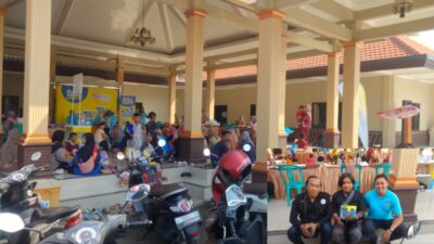 Acara Edukasi Pengenalan Produk “Bye-Bye Fever” Di Desa Kepuh Klagen, Gresik