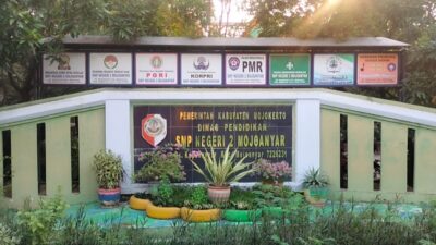 Pembangunan Rehabilitasi Ruang Kelas SMPN 2 Mojoanyar Segera Dimulai