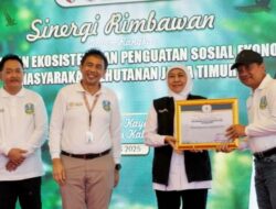 Pemkab Jombang Raih Penghargaan Pemulihan Ekosistem dari Gubernur Jawa Timur