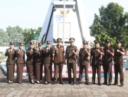 Kejari Jombang Gelar Ziarah ke TMP, Peringati Hari Lahir Kejaksaan RI ke-80