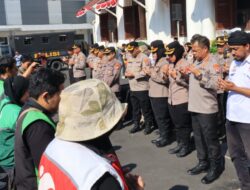 Polrestabes Surabaya dan Ratusan Ojol Doa Bersama: Harmoni untuk Alm Affan Kurniawan