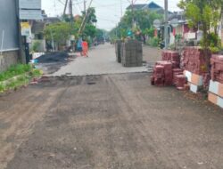 Pavingisasi Jalan di Perumahan Griya Japan Raya Dikerjakan, Warga Harapkan Kualitas Terjaga