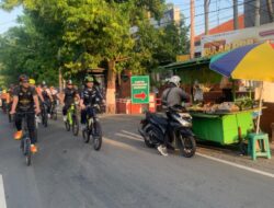 Ting Ting – Kring Kring, Kapolres Mojokerto Kota Gowes Menyapa Masyarakat Pantau Kamtibmas