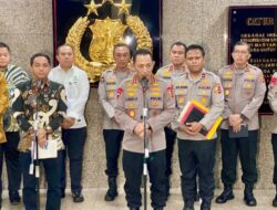 Kapolri dan Menteri Kehutanan Bentuk Satgas Gabungan Telusuri Temuan Kayu yang diduga akibatkan Bencana di Aceh dan Sumatera