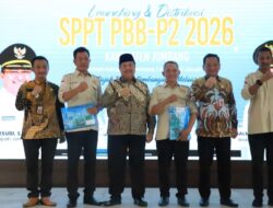 Optimalkan Pendapatan Daerah, Bupati Jombang Warsubi Launching Distribusi SPPT PBB-P2 Tahun 2026 Dan Inovasi QR Code