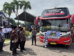 Pemkab Jombang Berangkatkan 300 Pemudik Balik Gratis ke Jakarta
