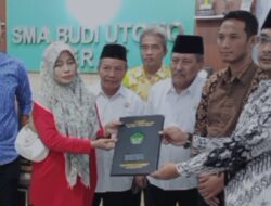 Mediasi DP Jombang dan Fraksi PDI-P Berbuah Hasil, Ijazah Siswa YPBU Gadingmangu Mulai Dibagikan