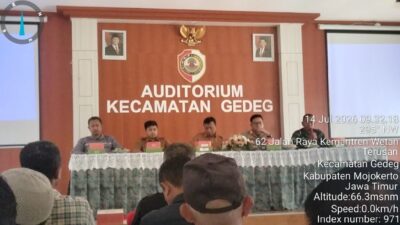 Proyek Pipa Transmisi PDAM Sepanjang Sekitar 2,5 Kilometer dari Sungai Gedeg Menuju Unit PDAM Desa Sidoharjo Disosialisasikan, Kontraktor Pastikan Jalan dan Paving Dipulihkan Setelah Pekerjaan Rampung